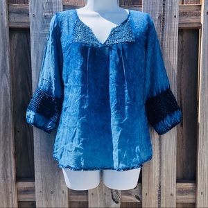 Live & Let Live Tie Dye Top LARGE Crochet Ombre